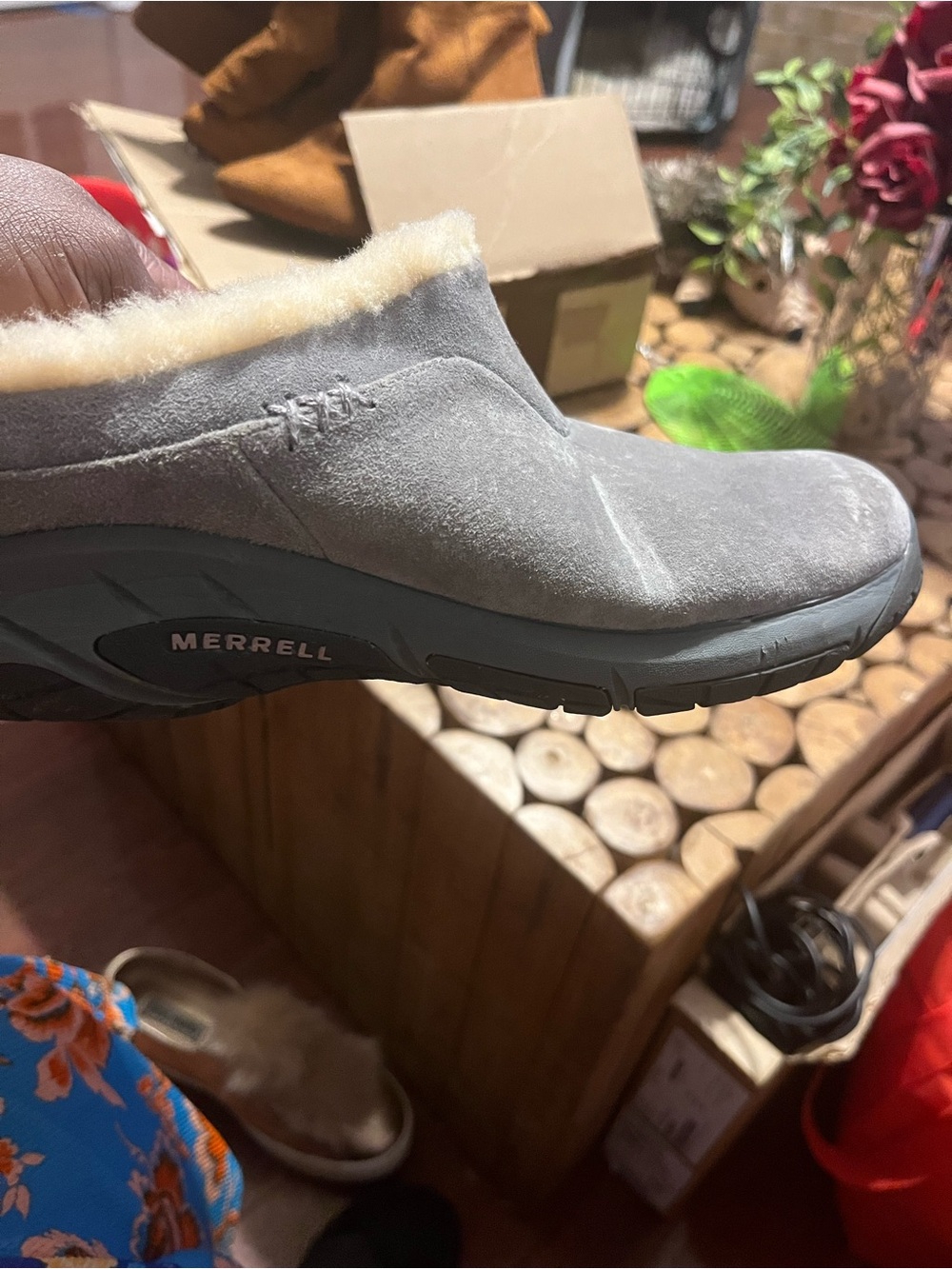 Merrell Gray Suede Shearling-Lined Women's Slip-On Clogs - Picture 5 of 5